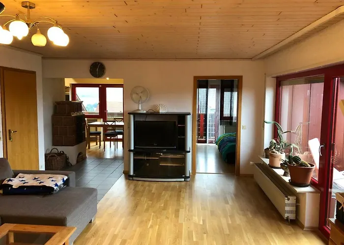 Natürlicher Holzkomfort im hessischen Kegelspiel